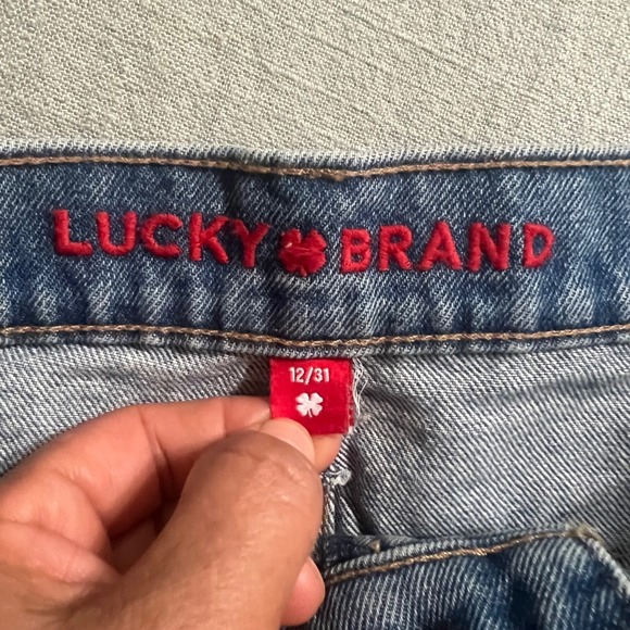 Lucky Brand Women's 90s Midi Denim Shorts Cutoff Raw Hem Size 12/31 - Picture 7 of 10